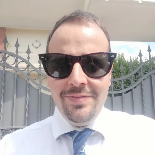 Avv. Roberto Navarra